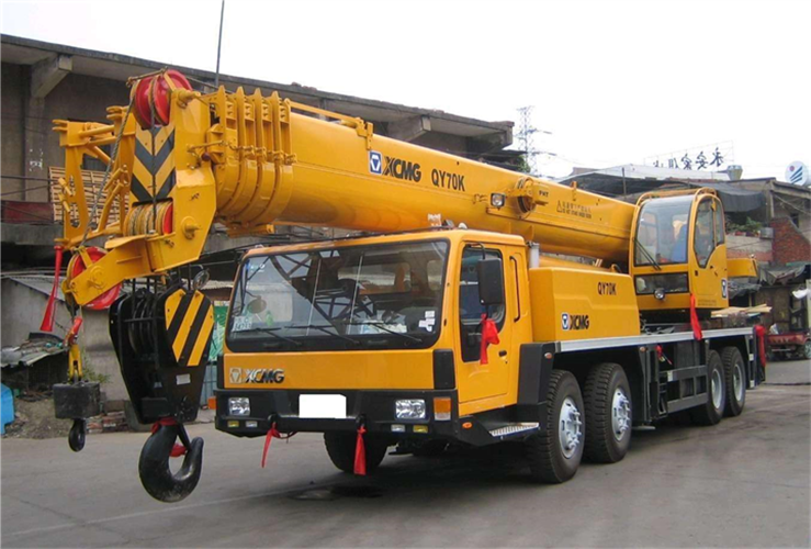 防城港市吊车出租选择重点