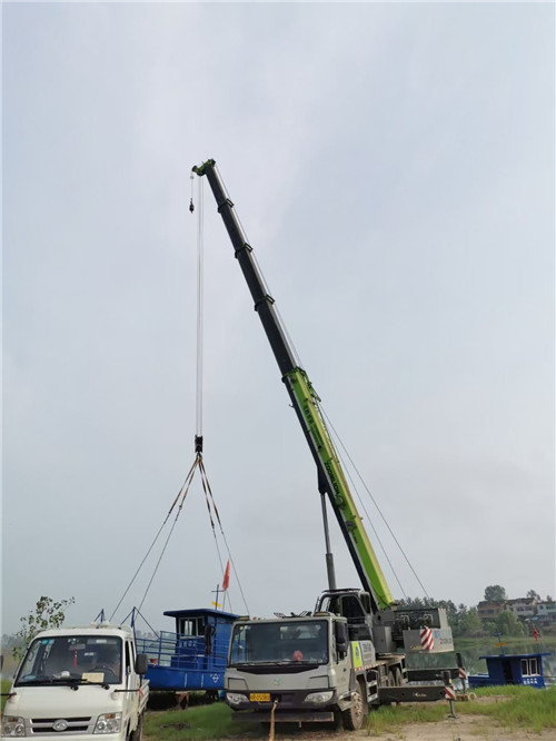 防城港市桥梁建设吊装案例